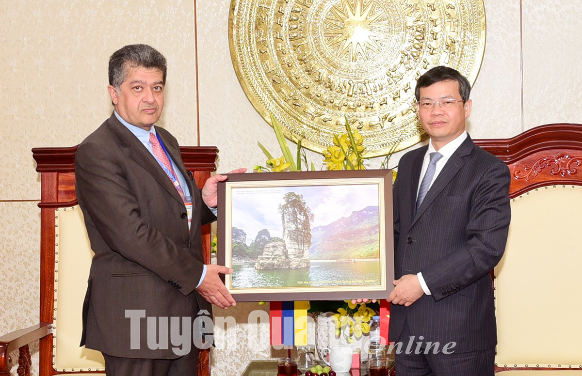 Chủ tịch UBND tỉnh Nguyễn Văn Sơn tiếp Đại sứ đặc mệnh toàn quyền Cộng hòa Armenia