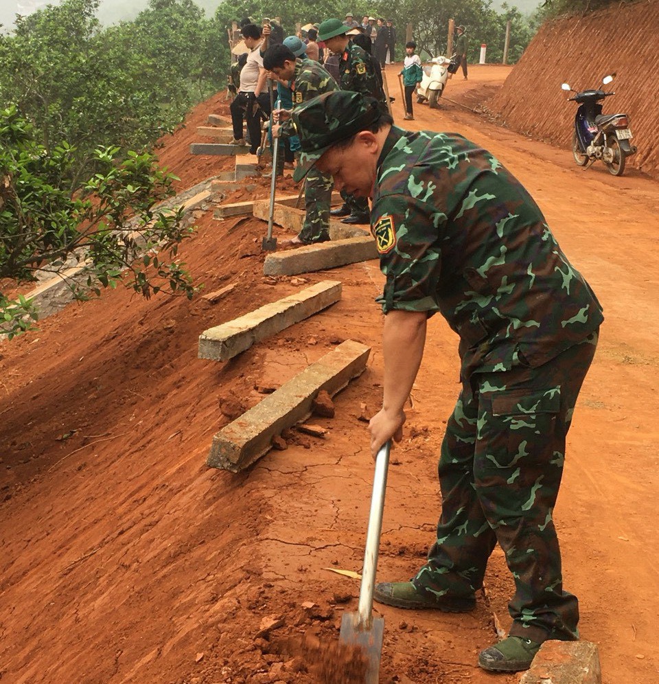 Hàm Yên: MTTQ xã Yên Phú phối hợp tham gia xây dựng nông thôn mới