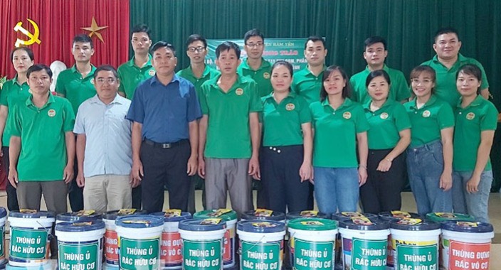 Hội Nông dân huyện Hàm Yên phát động Phong trào cán bộ, hội viên nông dân chung tay xử lý rác thải sinh hoạt tại hộ gia đình