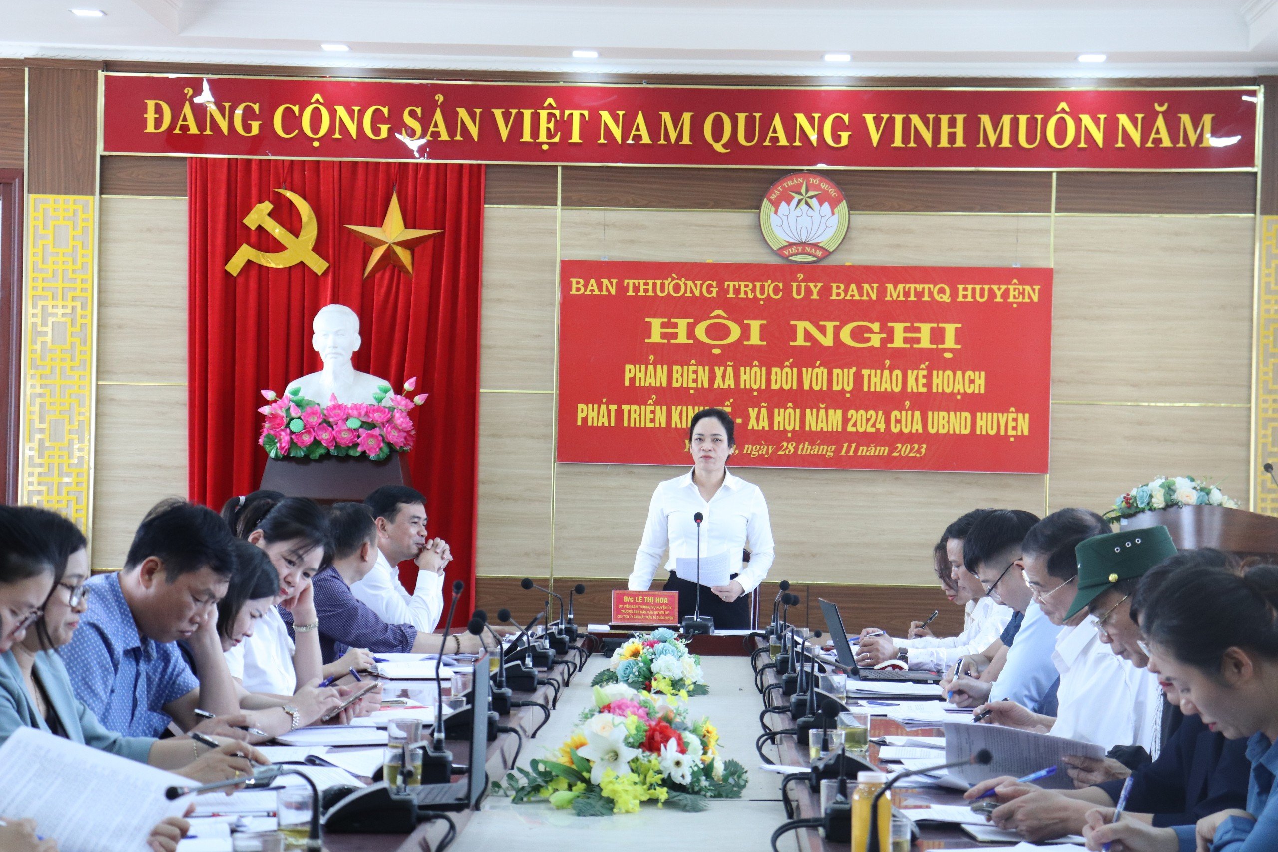 Ban Thường trực Ủy ban MTTQ Yên Sơn tổ chức hội nghị phản biện xã hội đối với dự thảo kế hoạch phát triển kinh tế - xã hội năm 2024 của UBND huyện