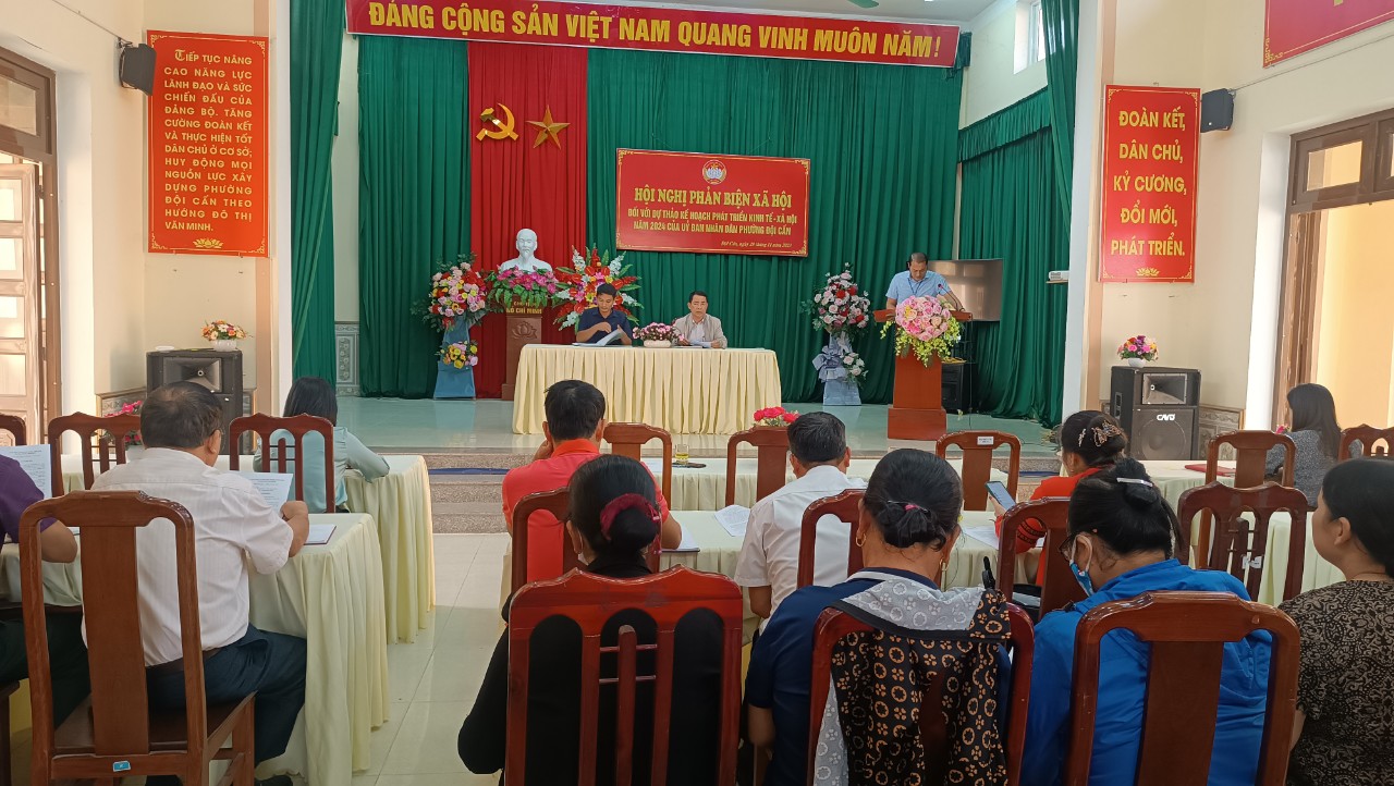 Ủy ban MTTQ phường Đội Cấn, thành phố Tuyên Quang tổ chức hội nghị phản biện xã hội đối với dự thảo kế hoạch phát triển kinh tế - xã hội năm 2024 của UBND phường