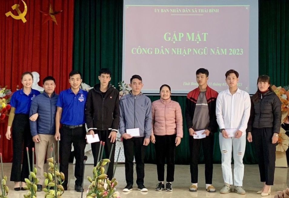 Yên Sơn: Xã Thái Bình tổ chức gặp mặt các thanh niên lên đường nhập ngũ