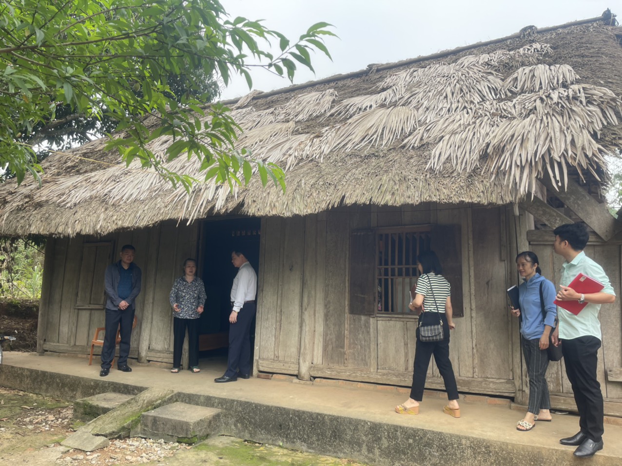 Uỷ ban MTTQ huyện Chiêm Hoá rà soát, thẩm định hộ nghèo có nhà ở ...