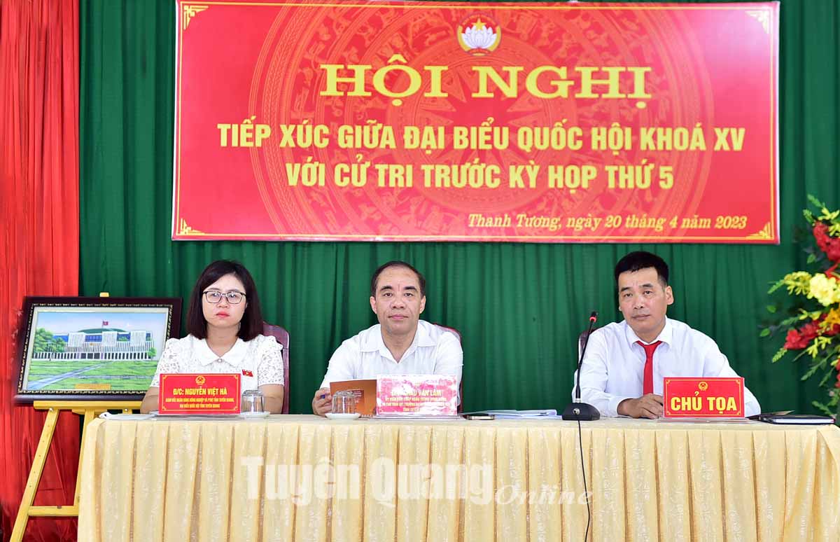 Đồng chí Bí thư Tỉnh ủy Chẩu Văn Lâm tiếp xúc cử tri xã Thanh Tương