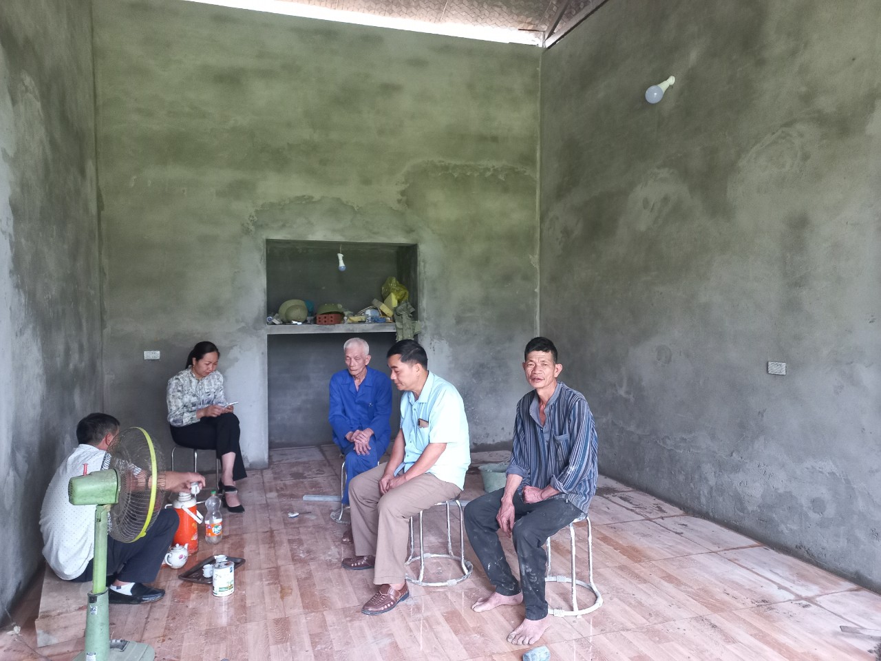 Chiêm Hóa: Ủy ban MTTQ xã Trung Hòa kiểm tra tiến độ làm nhà ở cho hộ nghèo