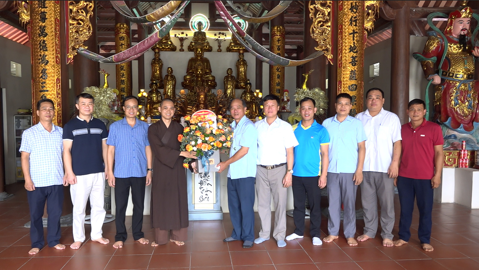 Lãnh đạo Ủy ban MTTQ huyện Sơn Dương thăm, chúc mừng các cơ sở Phật giáo trên địa bàn dịp Lễ Phật đản năm 2023