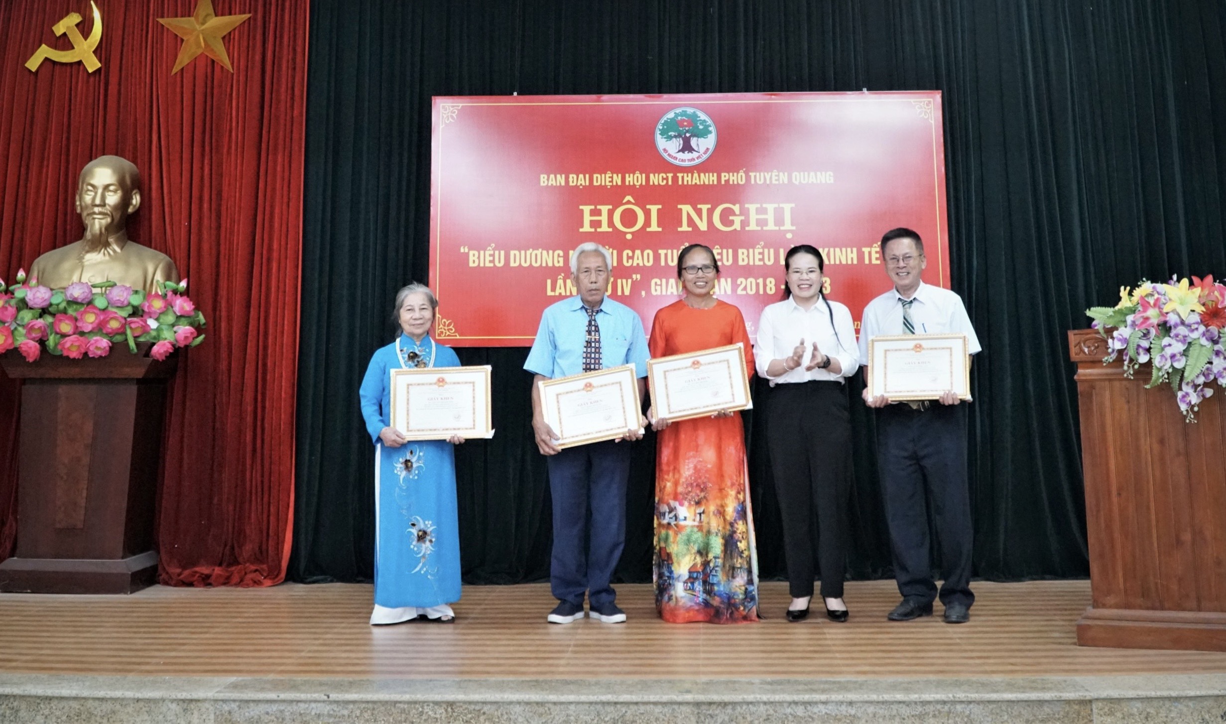Thành phố Tuyên Quang biểu dương 12 cá nhân người cao tuổi làm kinh tế giỏi