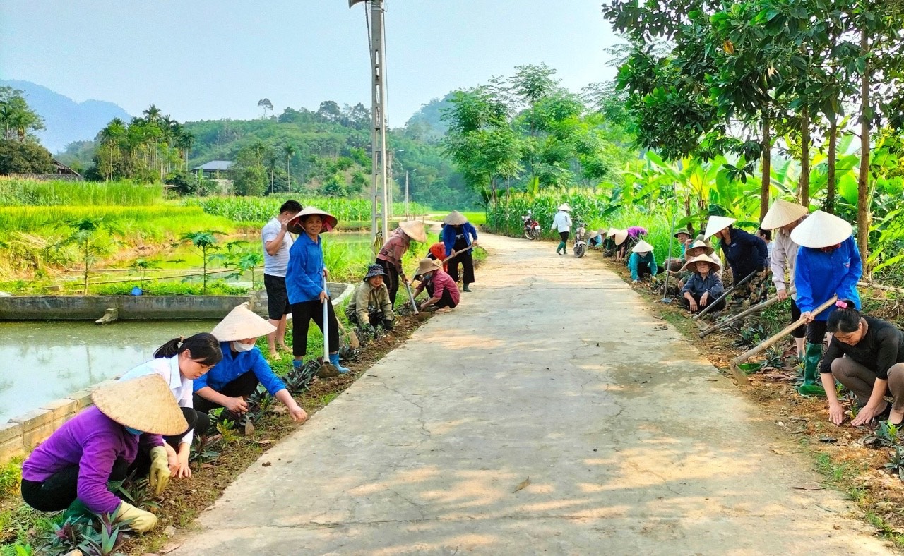 Chiêm Hoá: MTTQ xã Hòa Phú vận động nhân dân duy trì, nâng cao các tiêu chí trong xây dựng nông thôn mới