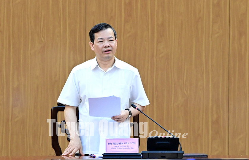 Chủ tịch UBND tỉnh Nguyễn Văn Sơn chủ trì phiên họp về chuyển đổi số