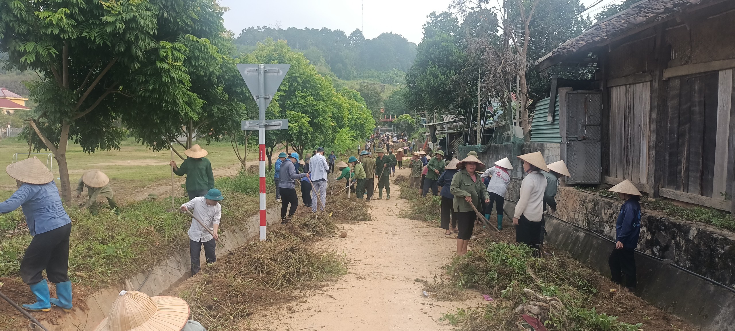 Ủy ban MTTQ xã Đà Vị (Na Hang) và xã Văn Phú (Sơn Dương) tích cực thực hiện Đề án số 02-ĐA/TU ngày 23/5/2021 của Ban Thường vụ Tỉnh uỷ