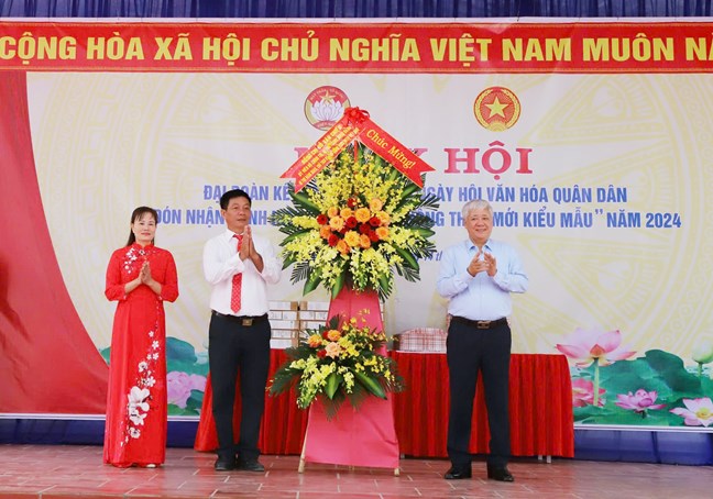 Chủ tịch Ủy ban Trung ương MTTQ Việt Nam Đỗ Văn Chiến dự Ngày hội đại đoàn kết toàn dân tộc tại tỉnh Hưng Yên