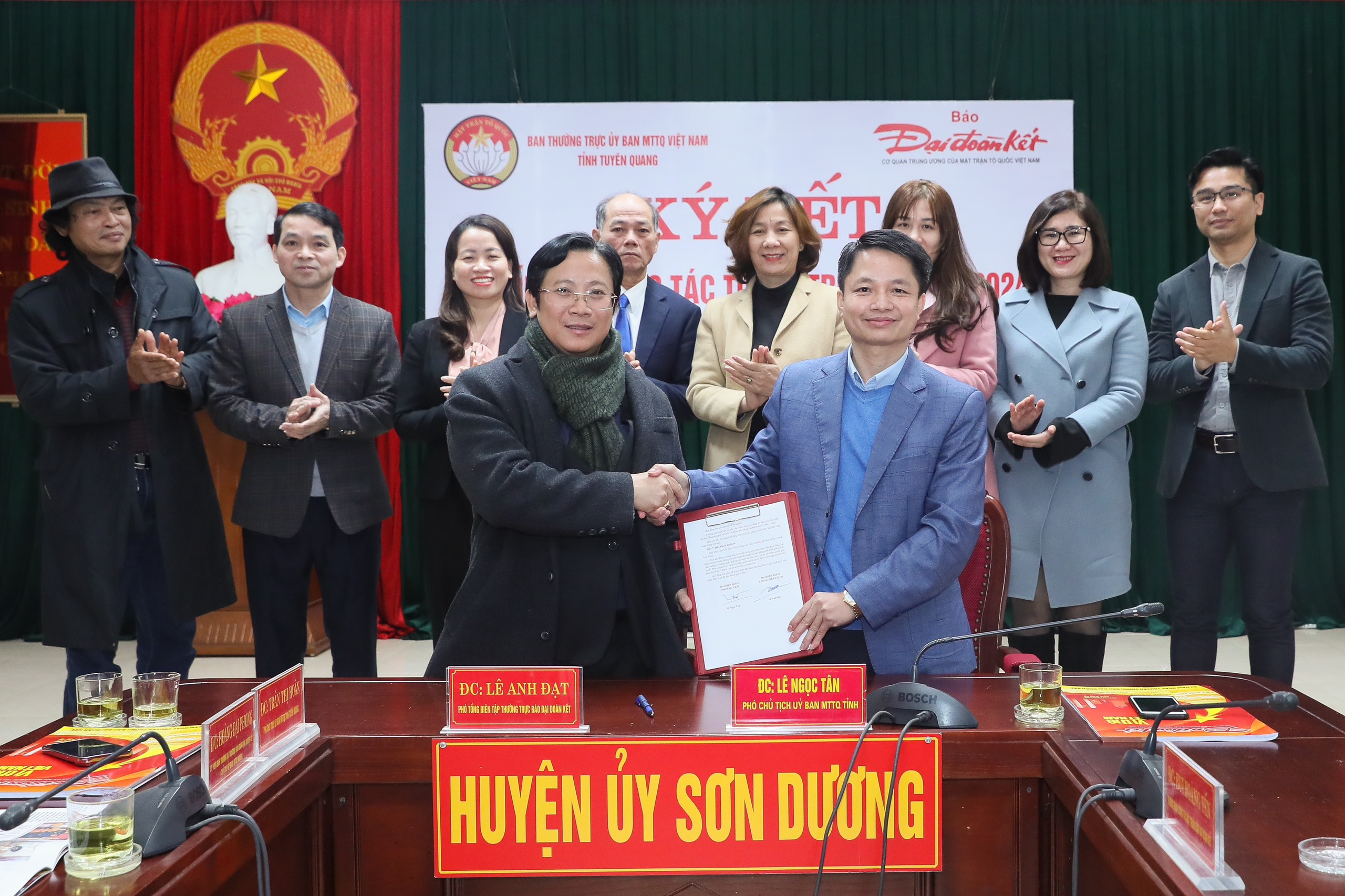 Ban Thường trực Uỷ ban MTTQ tỉnh Tuyên Quang ký kết công tác phối hợp tuyên truyền với Báo Đại đoàn kết