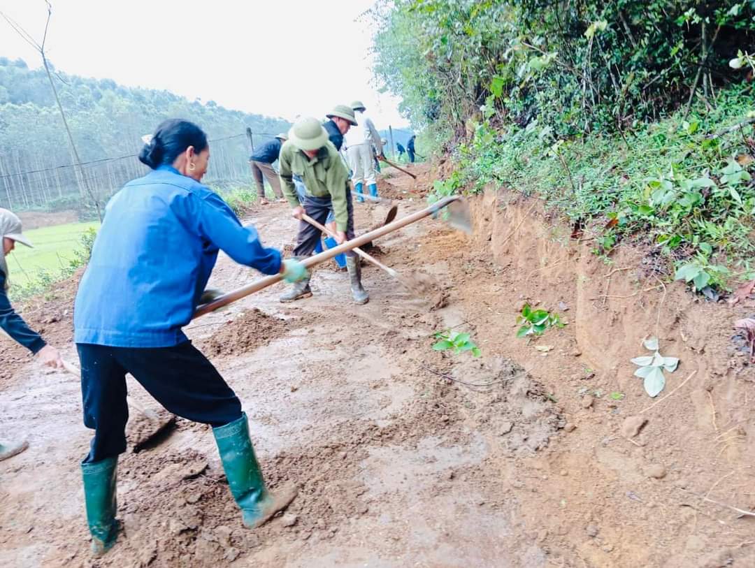 Sơn Dương: Ủy ban MTTQ xã Trường Sinh vận động nhân dân tham gia xây dựng nông thôn mới