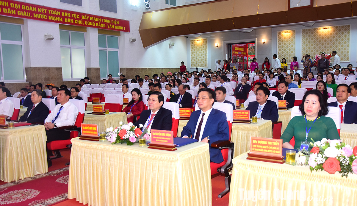 Phấn đấu hoàn thành 10 chỉ tiêu, 4 nhiệm vụ trọng tâm  là chỉ tiêu Nghị quyết Đại hội đại biểu MTTQ Việt Nam huyện Yên Sơn, nhiệm kỳ 2024-2029