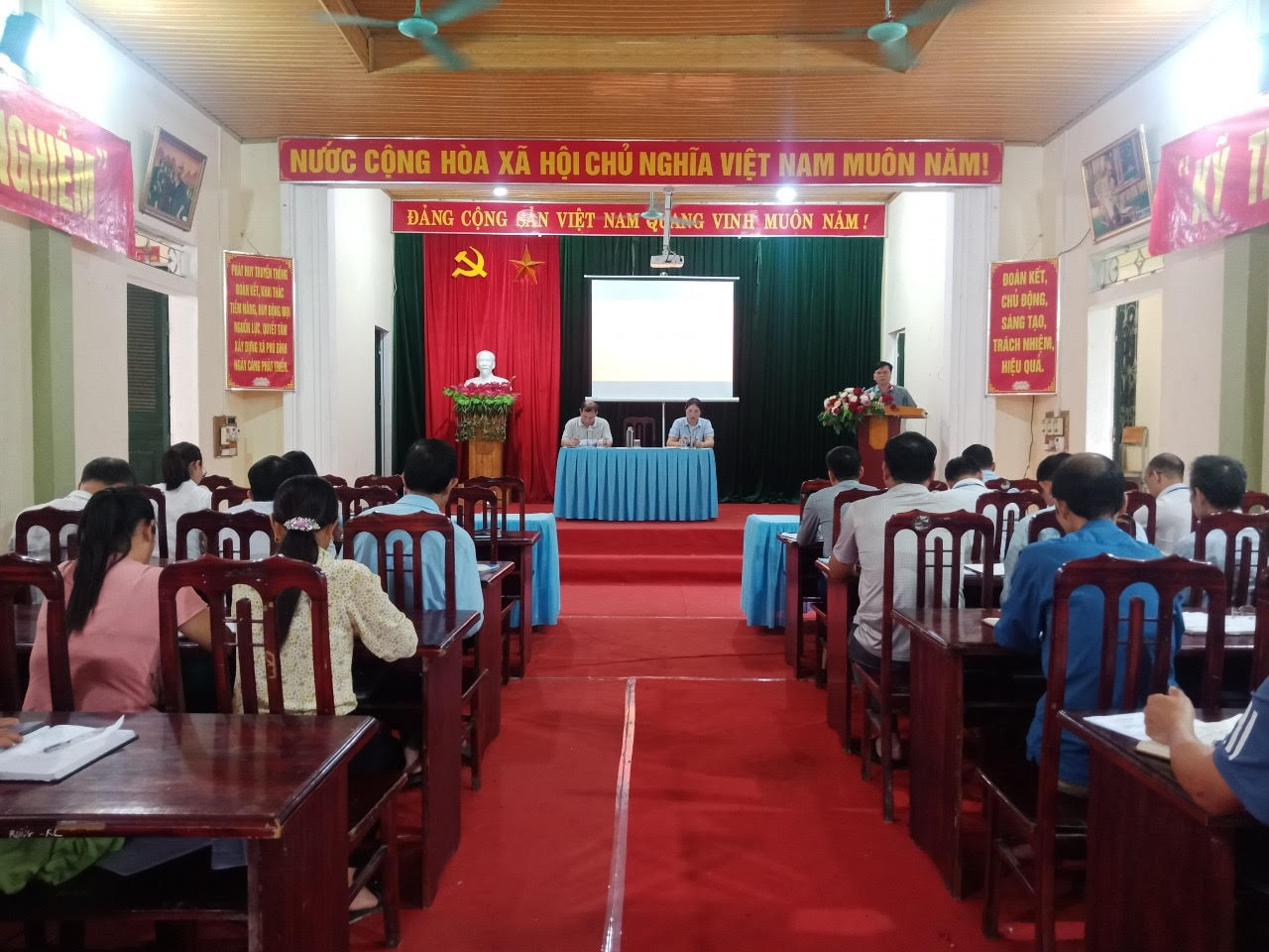 Chiêm Hóa: Ủy ban MTTQ xã Phú Bình tổ chức hội nghị đối thoại giữa người đứng đầu cấp uỷ, chính quyền với nhân dân