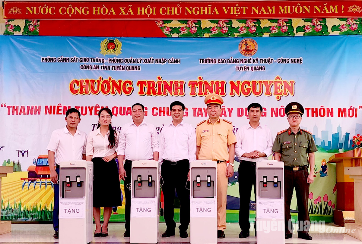 Tổ chức hoạt động chung tay xây dựng nông thôn mới tại Sơn Dương