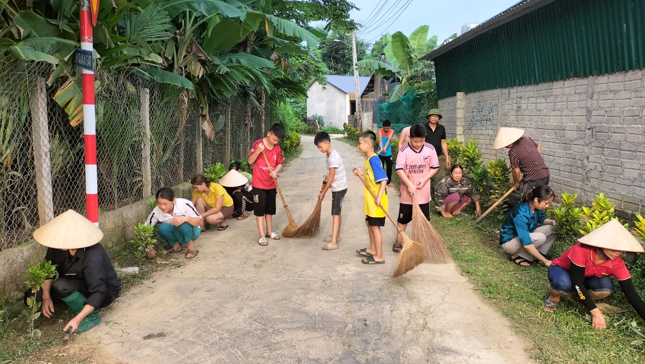 Khu dân cư Khuân Hang xã Hoà Phú (Chiêm Hóa) duy trì thực hiện tốt mô hình tự quản về vệ sinh môi trường