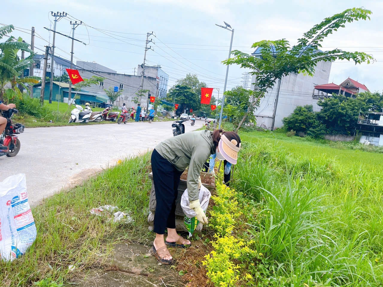 Uỷ ban MTTQ xã Sơn Nam, huyện Sơn Dương phối hợp thực hiện Đề án số 02-ĐA/TU ngày 23/5/2021 của Ban Thường vụ Tỉnh uỷ