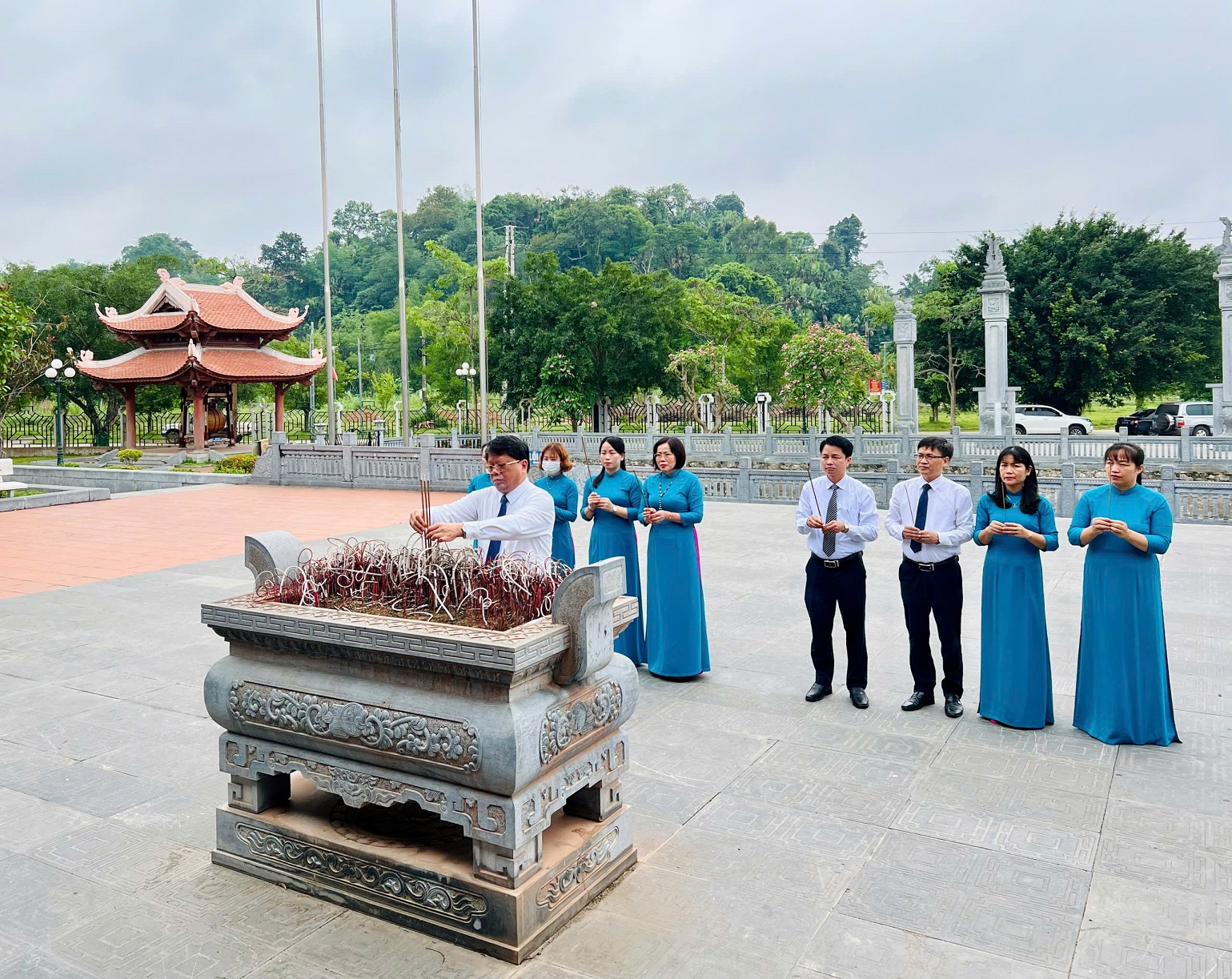 MTTQ Việt Nam tỉnh Tuyên Quang dâng hương kỷ niệm 120 năm Ngày sinh đồng chí Hoàng Quốc Việt