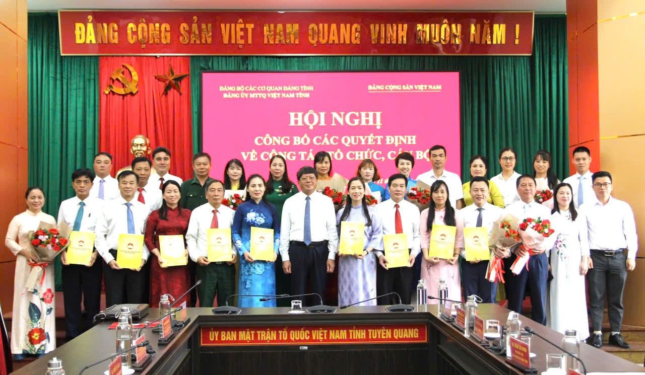 Đảng ủy MTTQ Việt Nam tỉnh công bố quyết định về công tác tổ chức, cán bộ