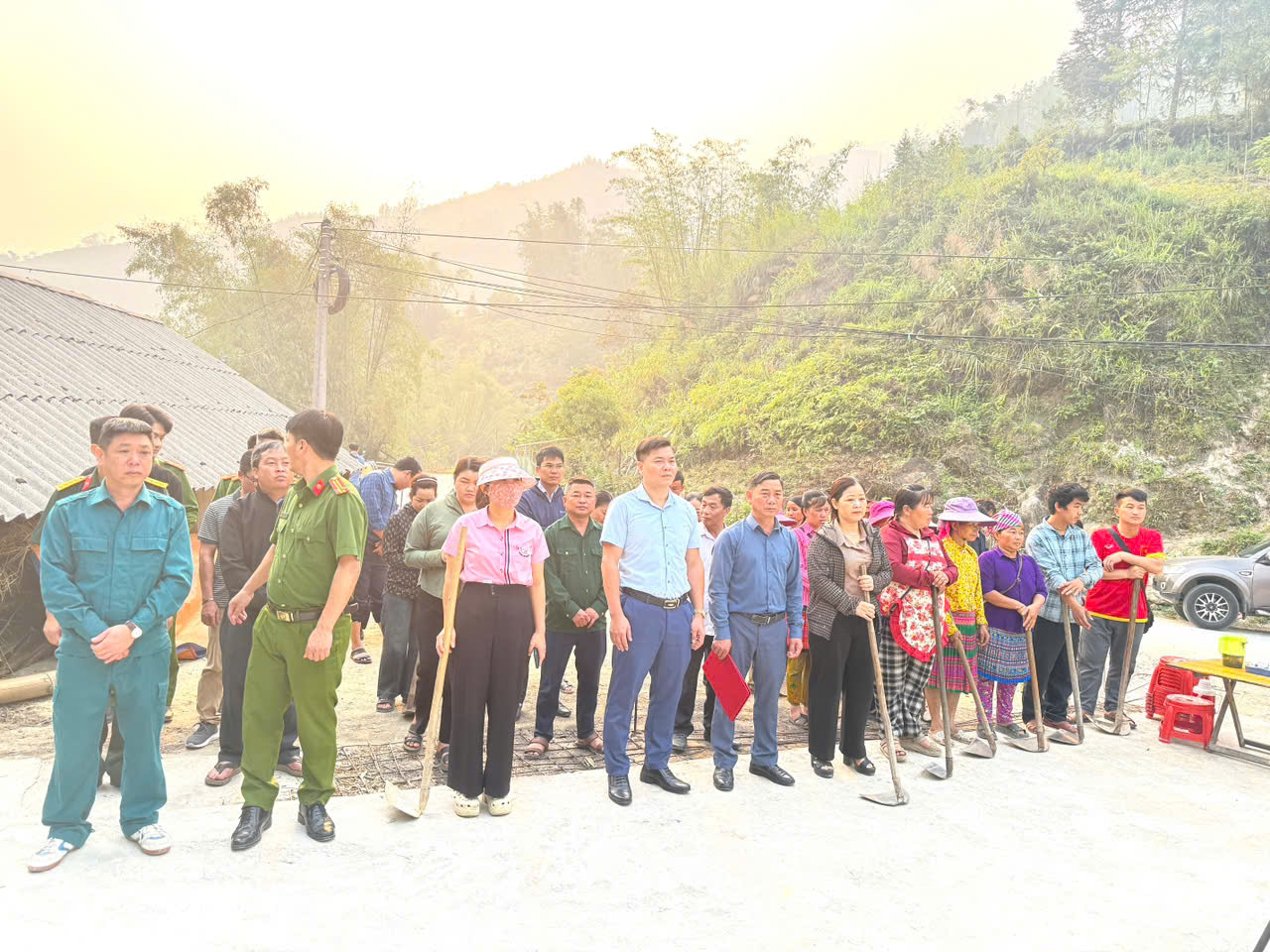 LAO CHẢI: Ủy ban MTTQ Việt Nam xã Lao Chải phát động tổng vệ sinh môi trường xây dựng nông thôn mới