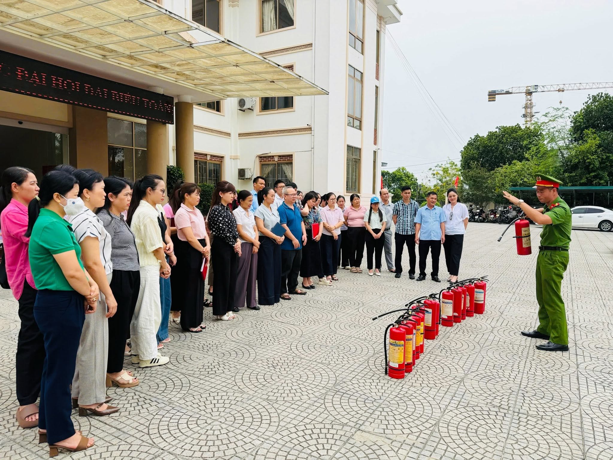 Cơ quan Ủy ban MTTQ Việt Nam tỉnh tổ chức lớp huấn luyện nghiệp vụ phòng cháy, chữa cháy và cứu nạn, cứu hộ năm 2026