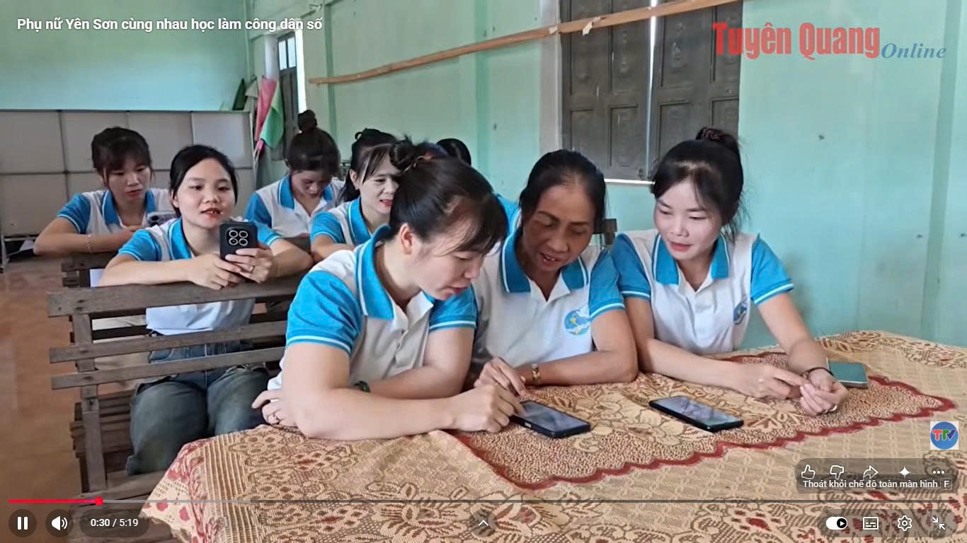 Phụ nữ Yên Sơn cùng nhau học làm 