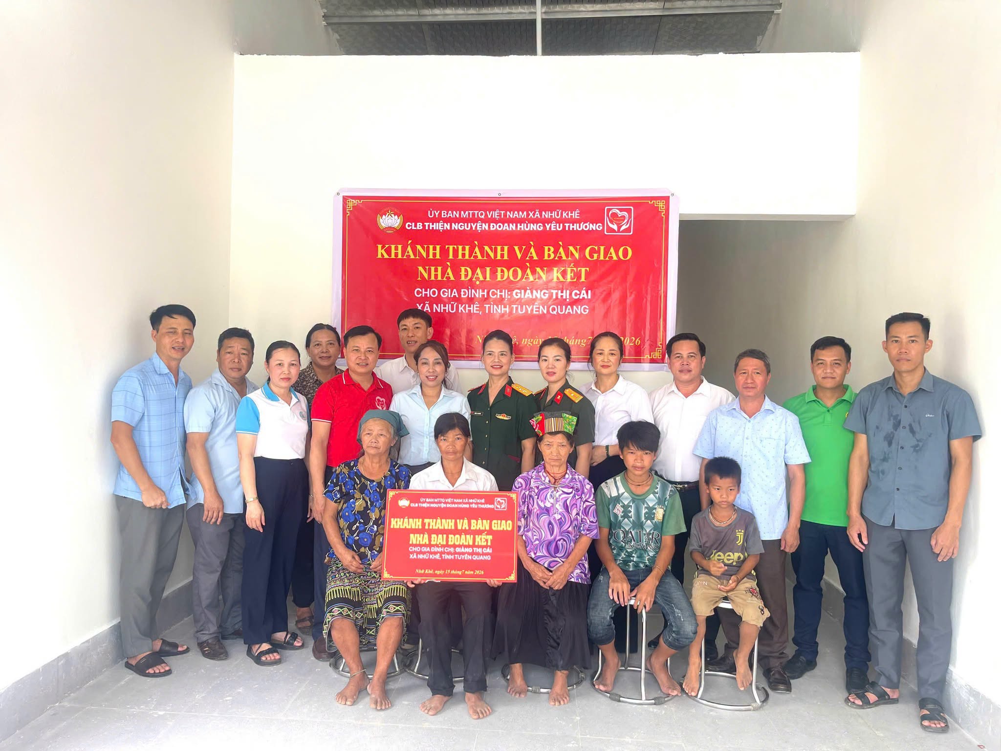 MTTQ xã Nhữ Khê chung tay dựng xây nhà Đại đoàn kết, trao sinh kế tiếp sức hộ nghèo vươn lên