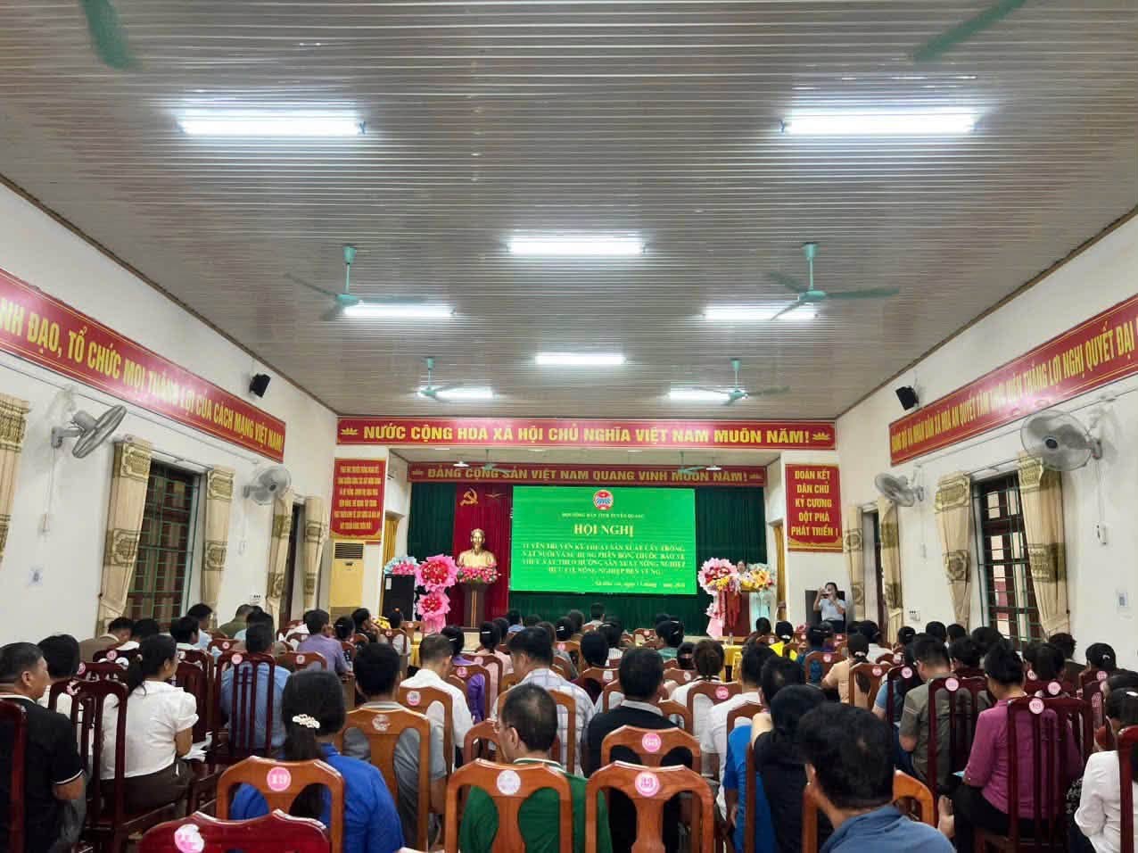 Hội Nông dân tỉnh Tuyên Quang tập huấn kỹ thuật sản xuất nông nghiệp hữu cơ, bền vững cho 1.100 hội viên, nông dân