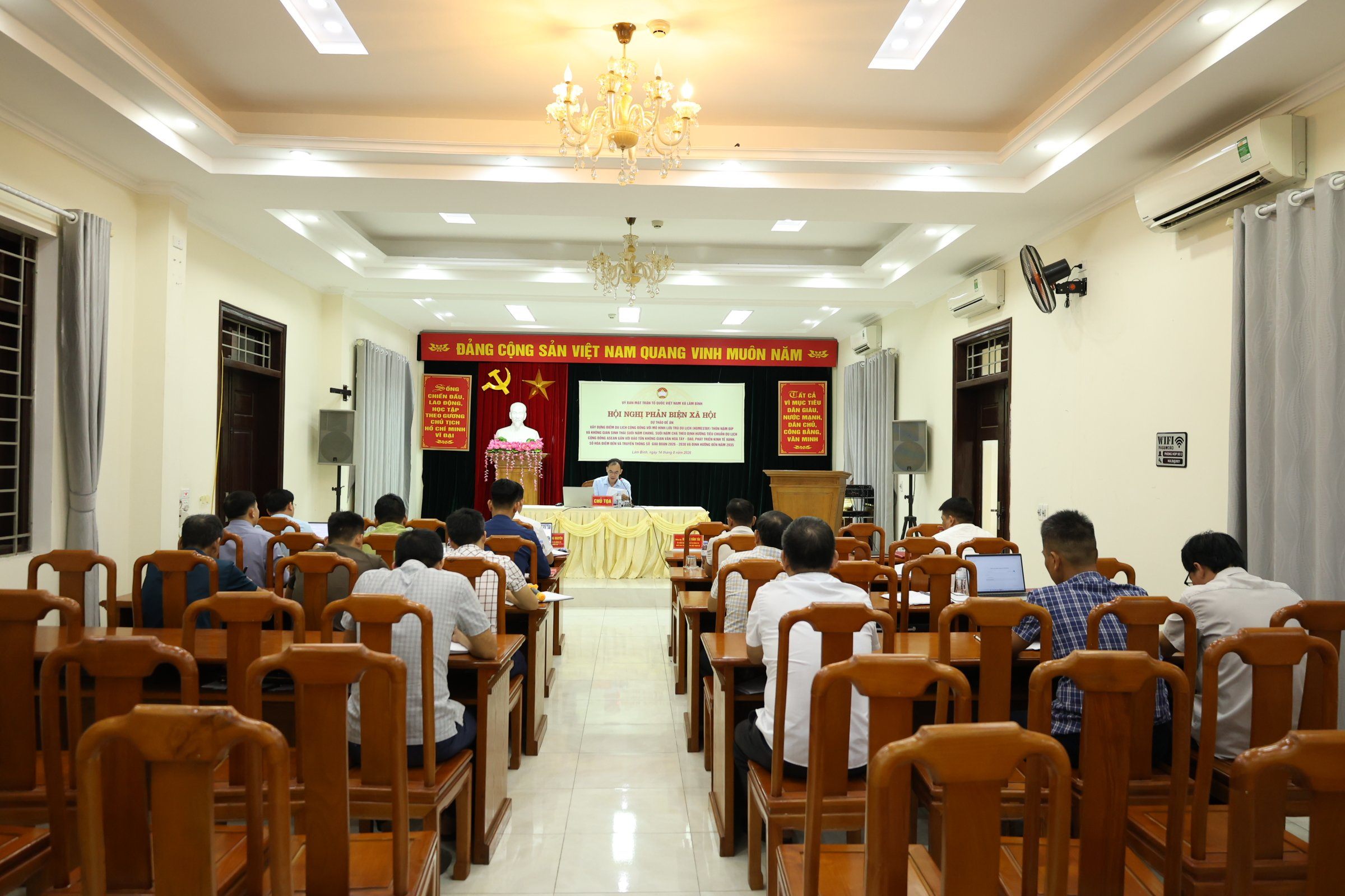 XÃ LÂM BÌNH: Hội nghị phản biện xã hội đối với dự thảo Đề án phát triển du lịch cộng đồng tại thôn Nặm Đíp và không gian sinh thái suối Nặm Chang, suối Nặm Chá