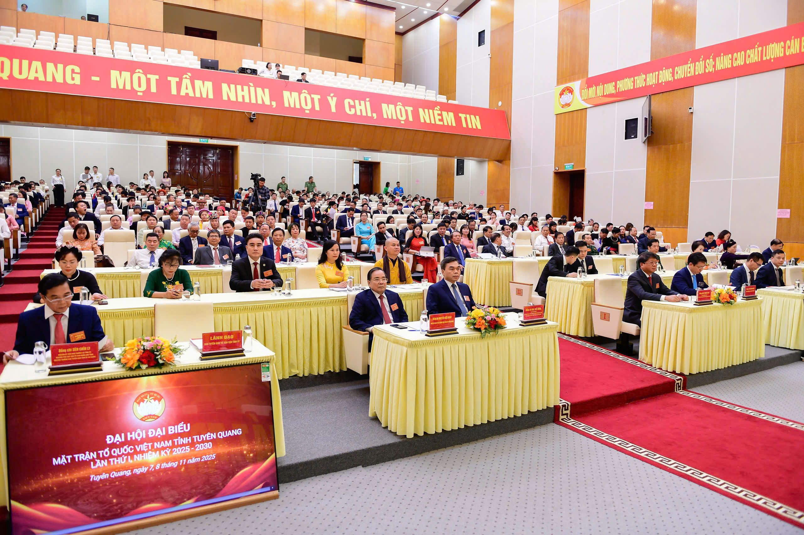 Đại biểu dự phiên thứ nhất, Đại hội Đại biểu MTTQ Việt Nam tỉnh Tuyên Quang lần thứ I, nhiệm kỳ 2025-2030.