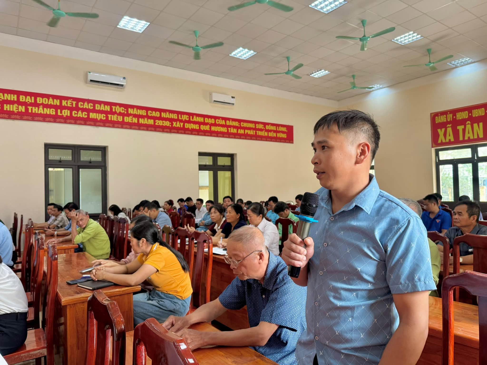 Hội nghị đối thoại giữa người đứng đầu cấp ủy, chính quyền xã Tân An với đoàn viên, hội viên và Nhân dân năm 2026